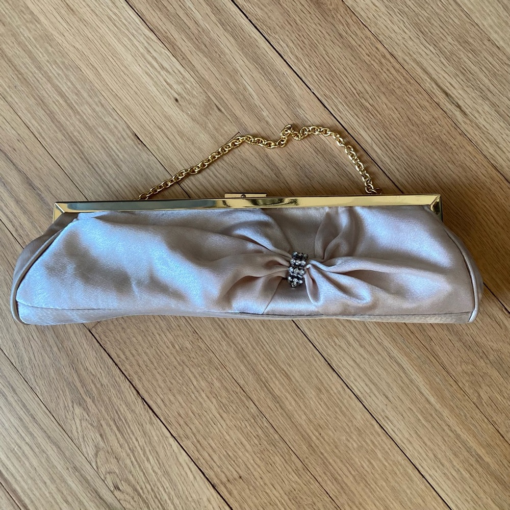 Vintage NWOT Jessica McClintock Evening Bag Champagne Clutch 
Goldtone frame